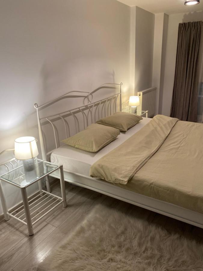 شقة Apartament Ana Premium أرادايا المظهر الخارجي الصورة